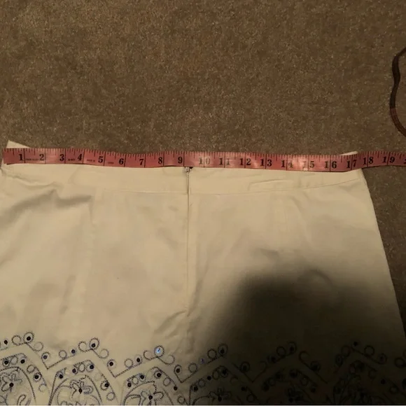 Togo Size 14 White Aline Skirt w Blue Cross Stitch Embroidered Floral Pattern - Picture 5 of 8